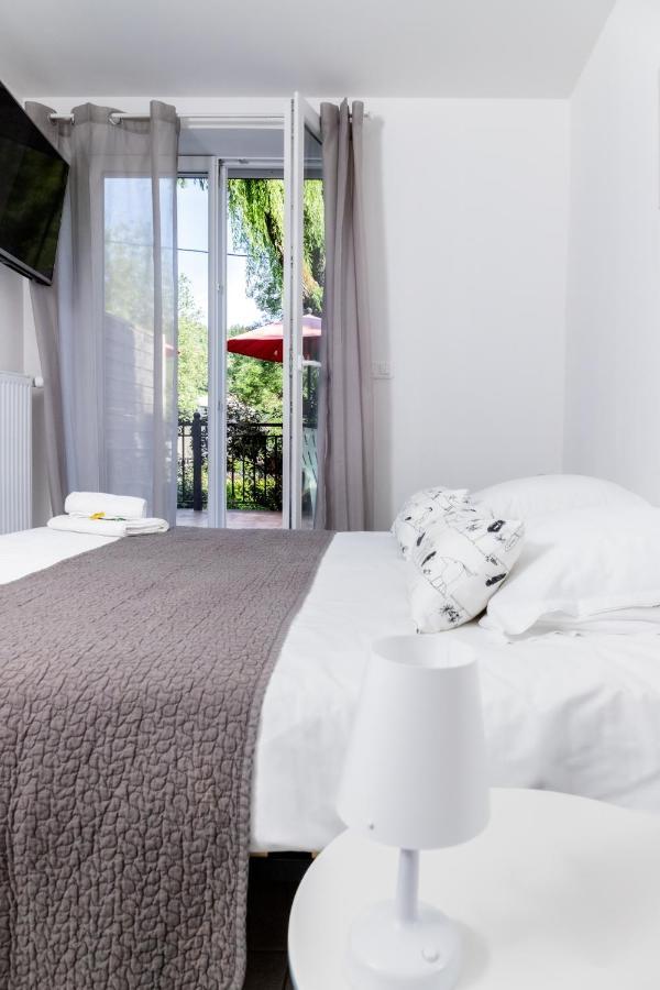 Logis Hotel Restaurant Auberge De L'Espinouse Fraisse-sur-Agout Bagian luar foto