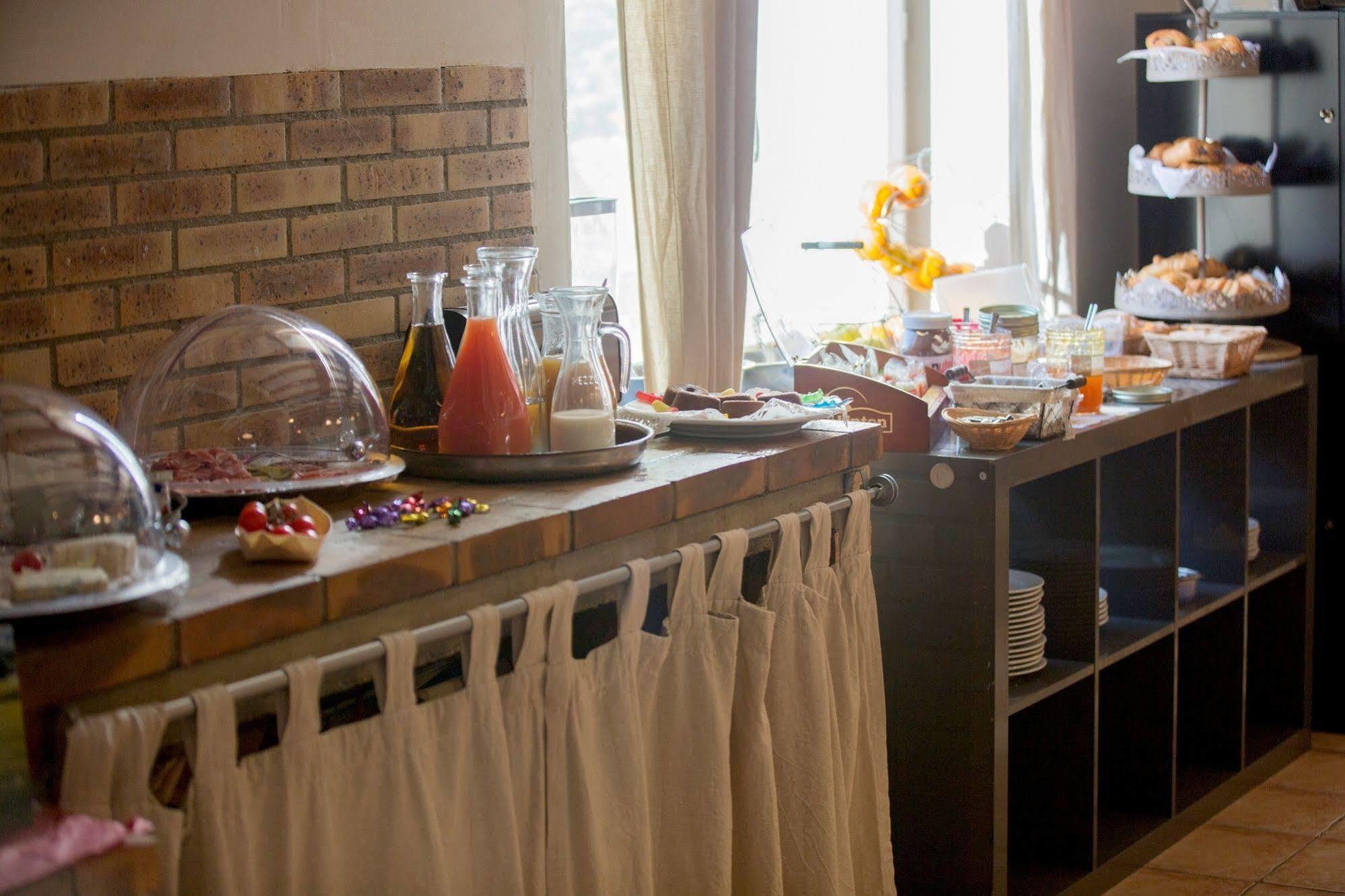 Logis Hotel Restaurant Auberge De L'Espinouse Fraisse-sur-Agout Bagian luar foto